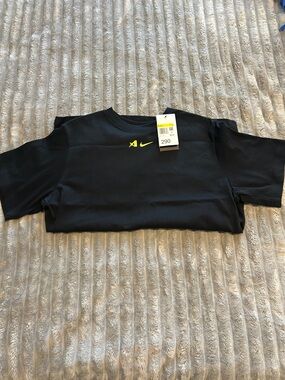 Nike Black Tee with Yellow Swoosh - Basketball - Size Small
